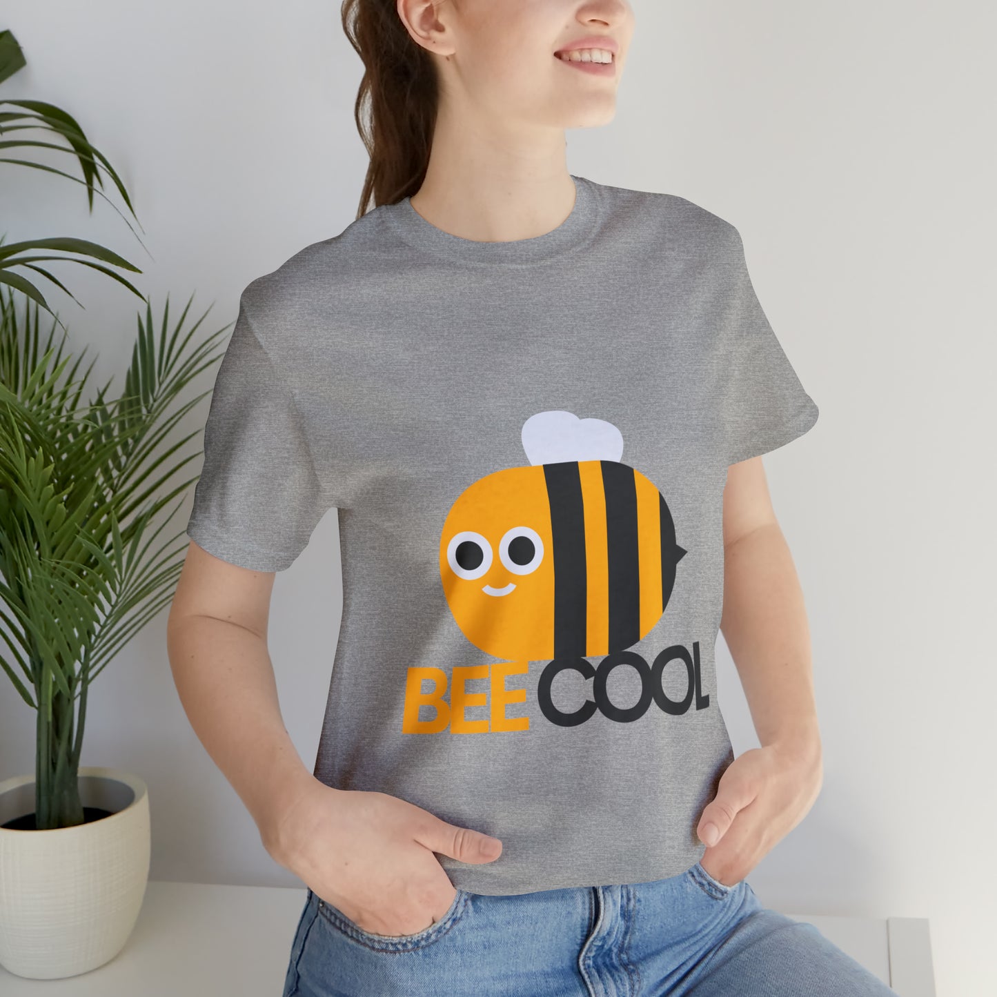 Bee Cool - Unisex Jersey Short Sleeve Tee