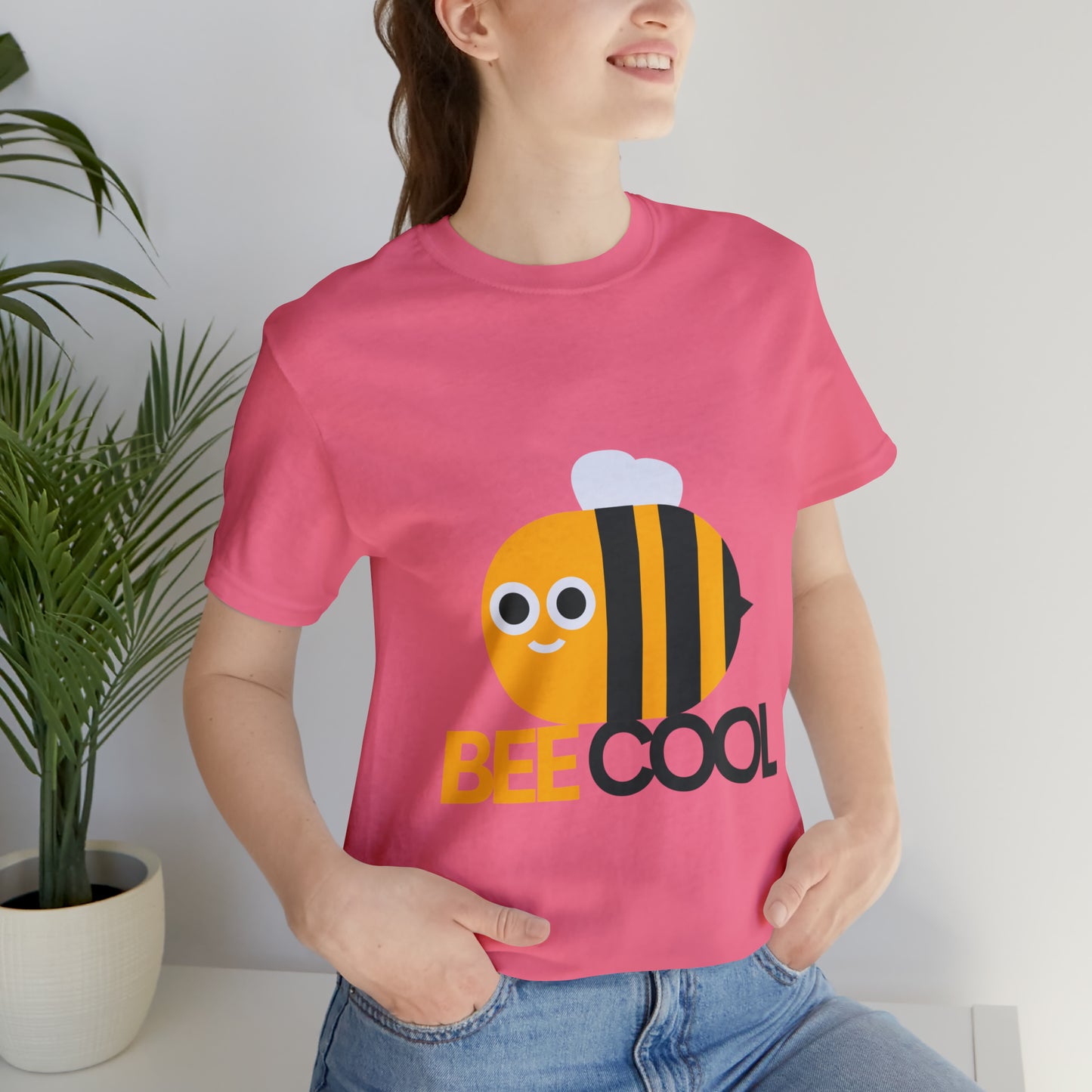 Bee Cool - Unisex Jersey Short Sleeve Tee